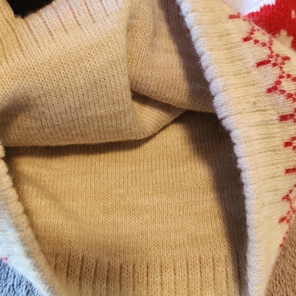 Home Alone 2015 Twenthieth Century Fox Kids Winter Beanie - Red and White - Picture 4 of 6
